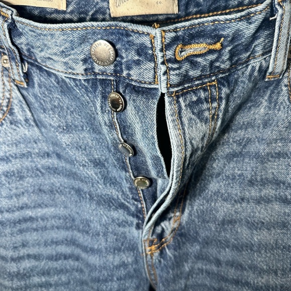 Universal Thread Blue Relaxed Jeans - Picture 2 of 6